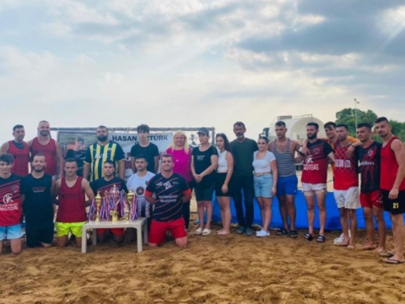  Hasan Öztürk plaj futbolu anı turnuvası
