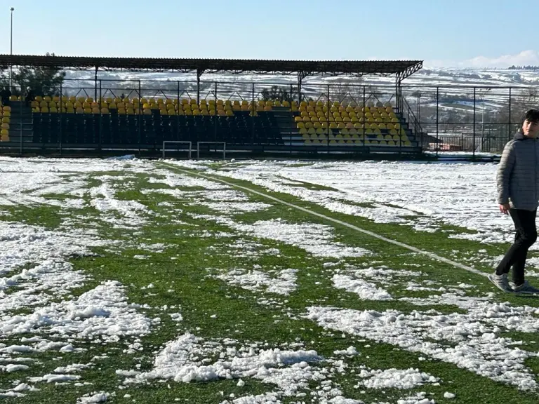  Saha karla kaplı olunca maç iptal edildi