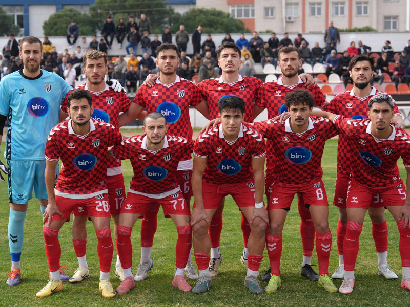  Burhaniye Belediyespor lider ile yenişemedi