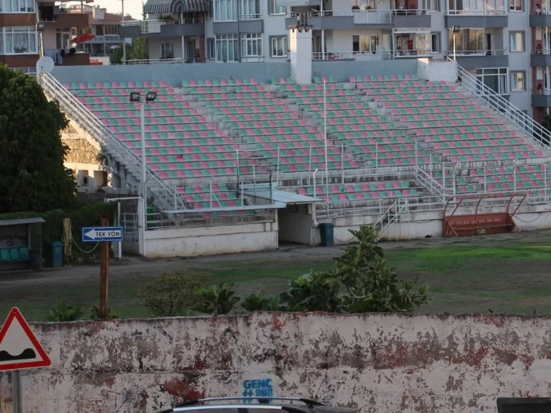  Mudanya İlçe Stadyumu'nun akıbeti soru işareti